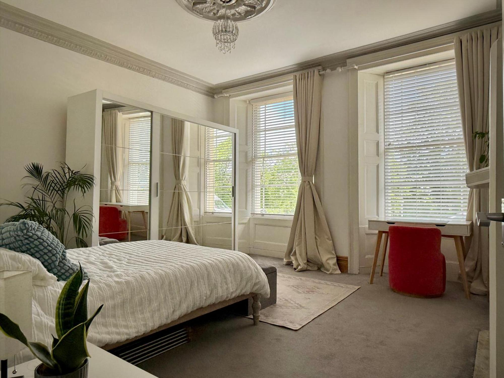 Entire Apartment By City Centre & Harbourside Bristol Exterior photo
